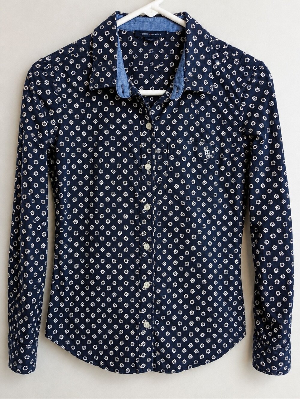 Tommy Hilfiger Navy Floral Button Front Shirt XS 100% Cotton Long Sleeve